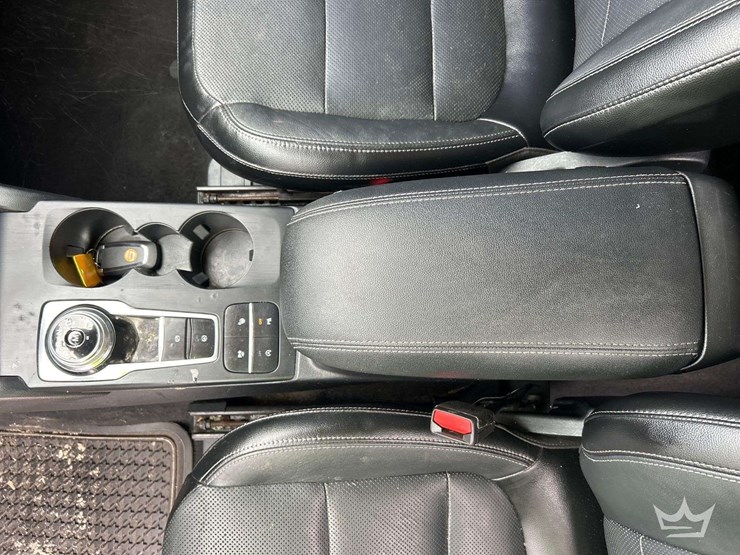2020-ford-escape-image-19