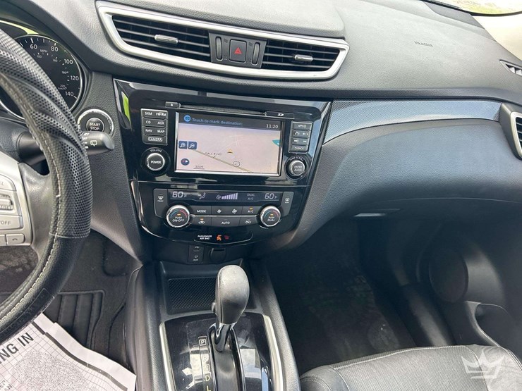 2014-nissan-rogue-image-15