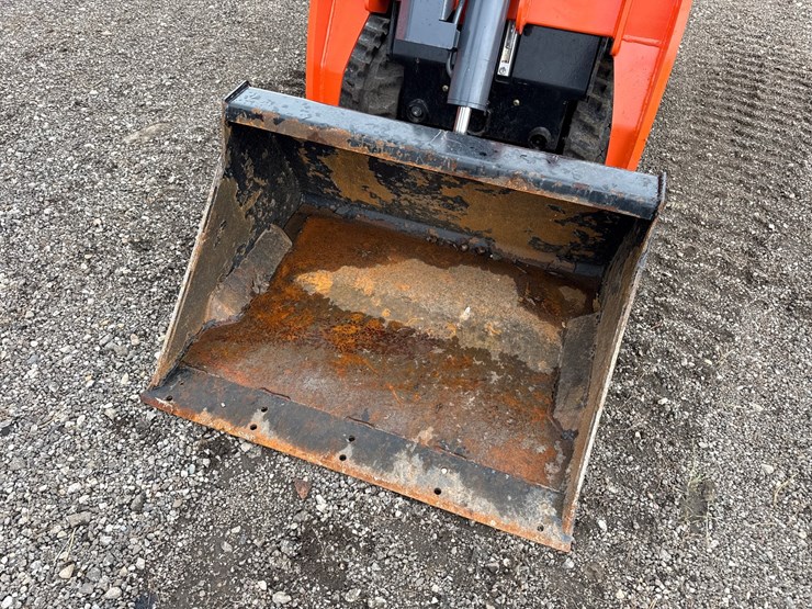 #756-•-2026-derette-v1000-stand-on-skid-steer-loader-image-11