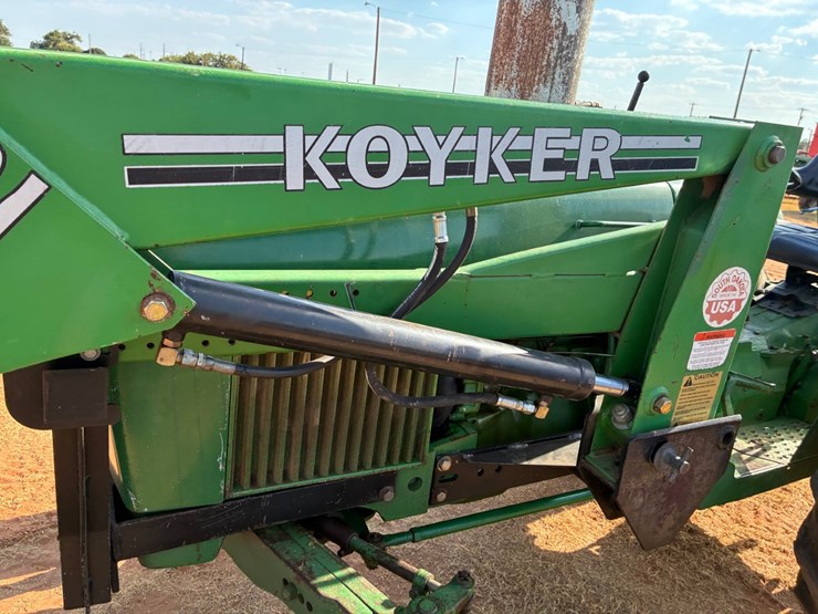 john-deere-2240-image-8