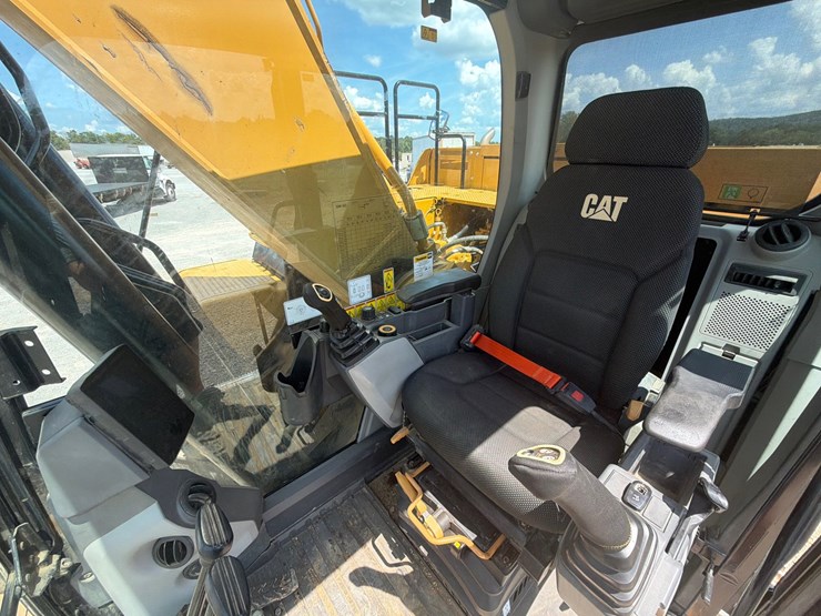 caterpillar-336gc-image-25