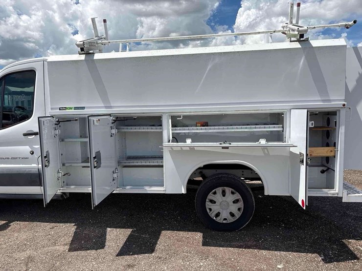 2016-ford-transit-250-enclosed-service-van-image-20