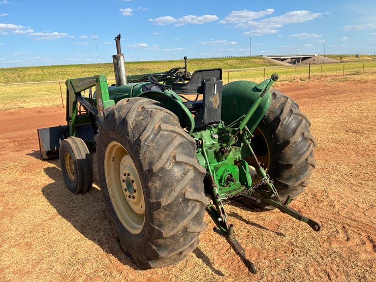 john-deere-2240-image-4