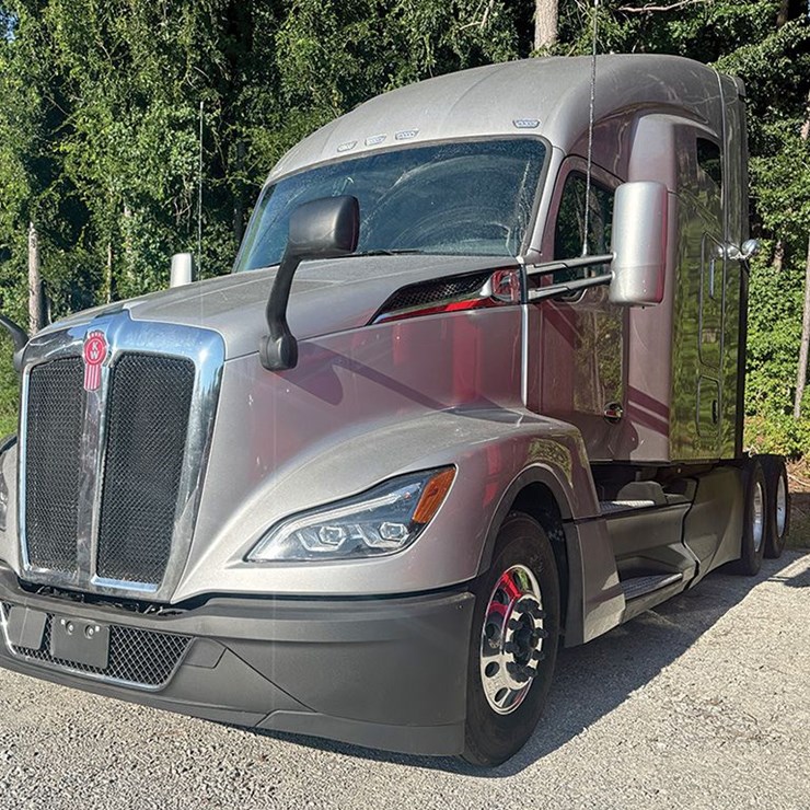 2023 KENWORTH T680