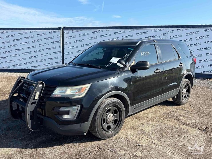 2016-ford-explorer-image-1