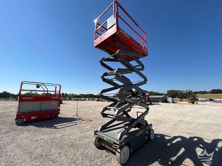 2018-skyjack-sj4632-32ft.-electric-scissor-lift-image-3