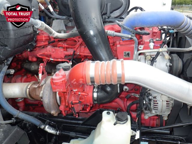 2023-kenworth-t680-image-36