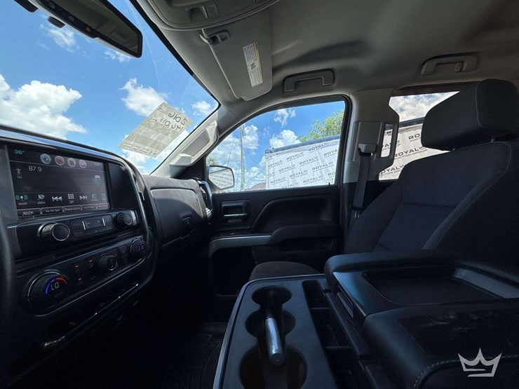 2016-chevrolet-1500-image-16