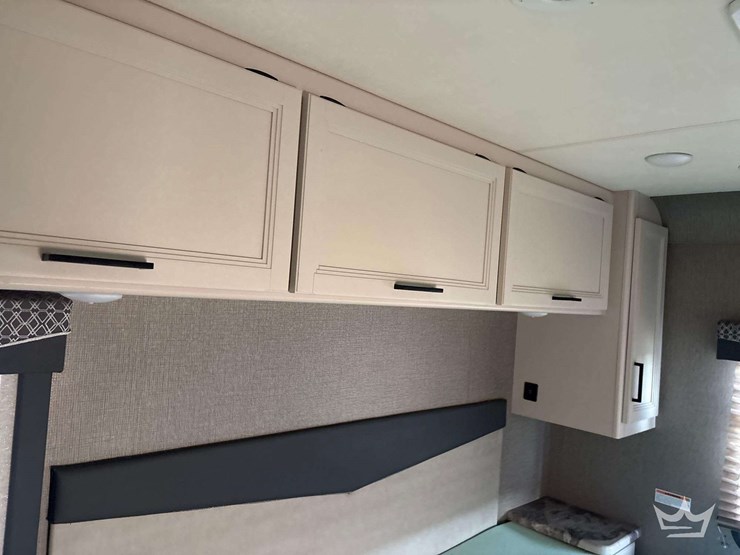 2020-ford-f53-thor-ace-32.3-33.5ft-class-a-motorhome-image-53