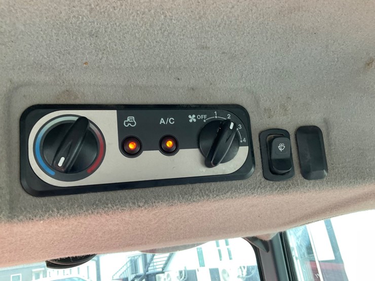 2018-kubota-la805-image-101