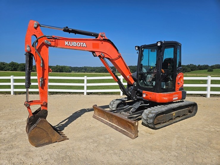 2020-kubota-u55-image-1