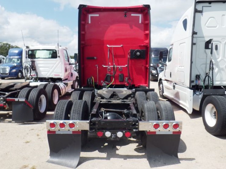 2019-kenworth-t680-image-13