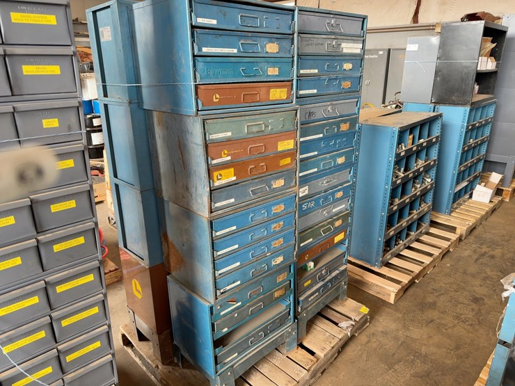 quantity-of-hardware-and-supplies-drawers-image-4