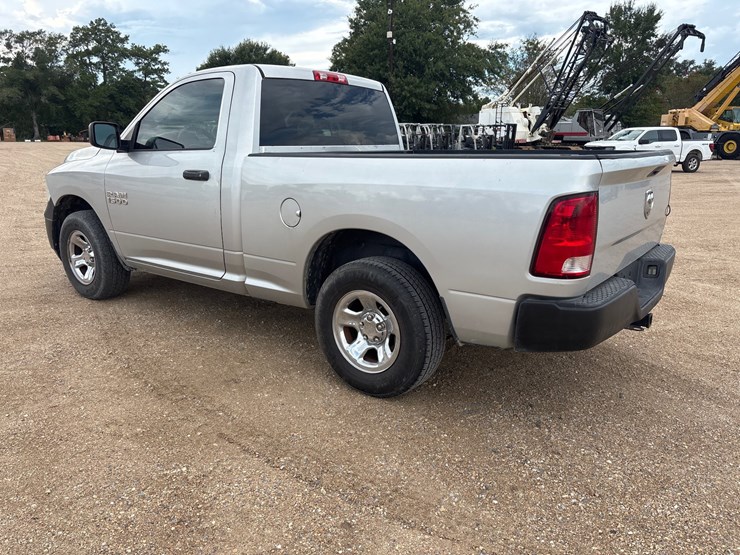 2013-dodge-ram-1500-image-4