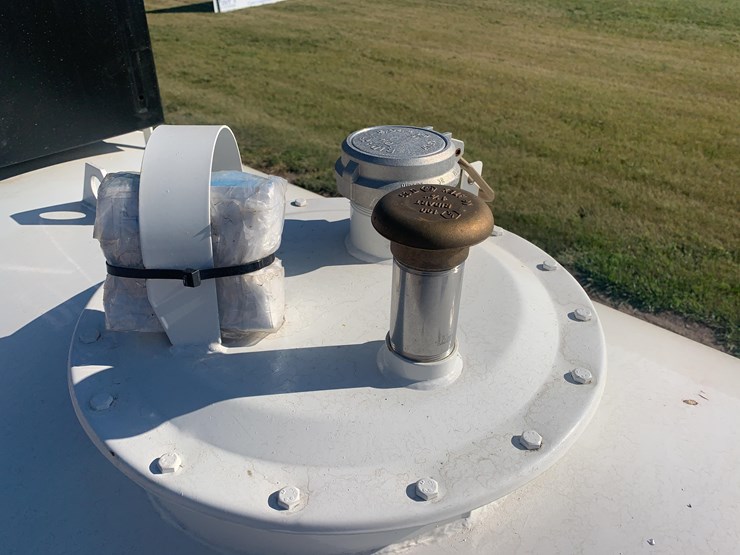 2026-am-fuel-tank-image-9