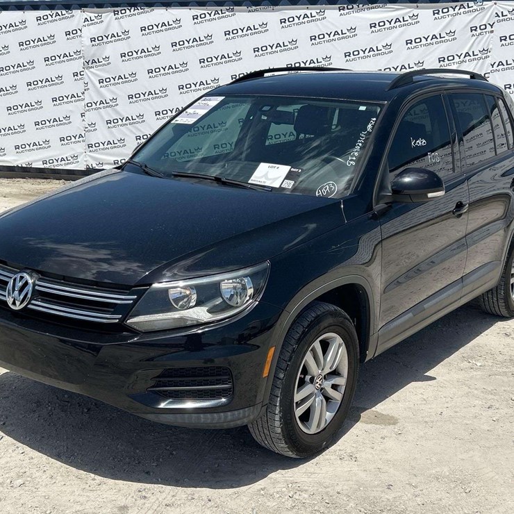2017 VOLKSWAGEN TIGUAN