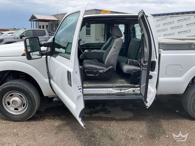 2016-ford-f350-image-22