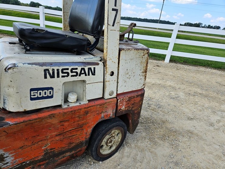 #38-•-nissan-5000-single-stage-fork-lift-image-16