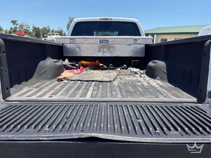 2016-ford-f350-image-13