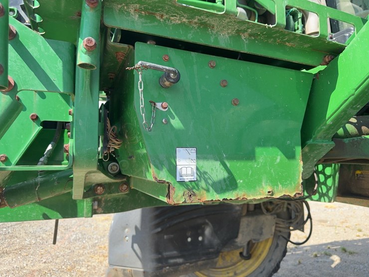 2016-john-deere-r4038-image-19
