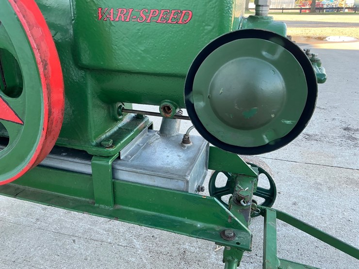 #5067-•-new-idea-no.-2-vari-speed-hit-and-miss-stationary-gas-engine-on-transport-cart-image-15