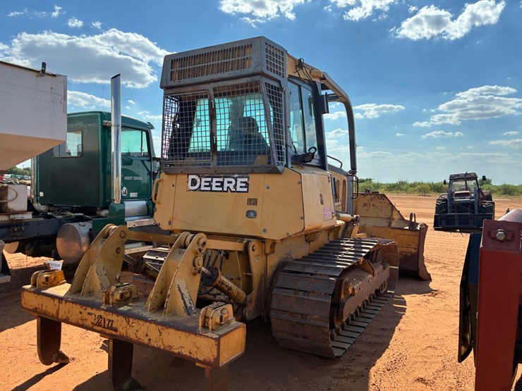 deere-700j-image-3