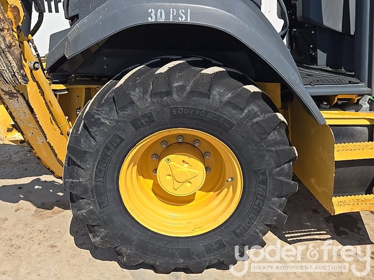 2014-deere-310k-ep-image-12