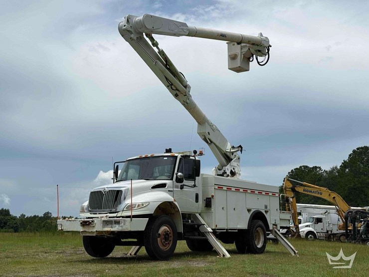 2009-international-durastar-4400-image-3