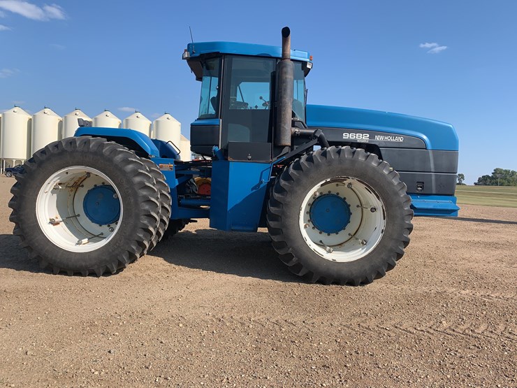 new-holland-9682-image-5