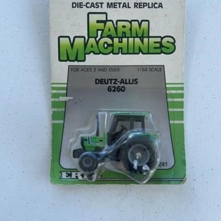 Deutz Allis 6220 tractor 1/64 th scale die cast