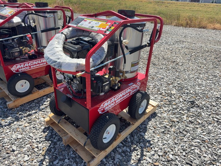 #6-•-unused-magnum-4000-series-hot-water-pressure-washer-262940-inv#53781-image-1