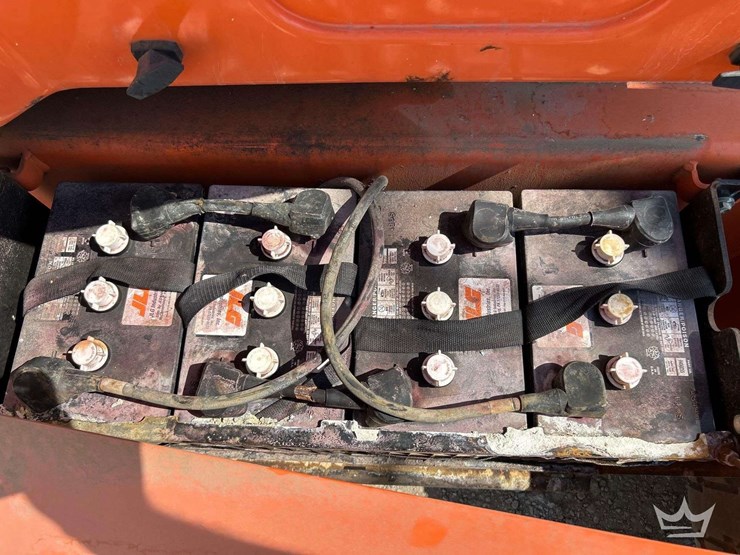 2016-jlg-e450aj-image-8