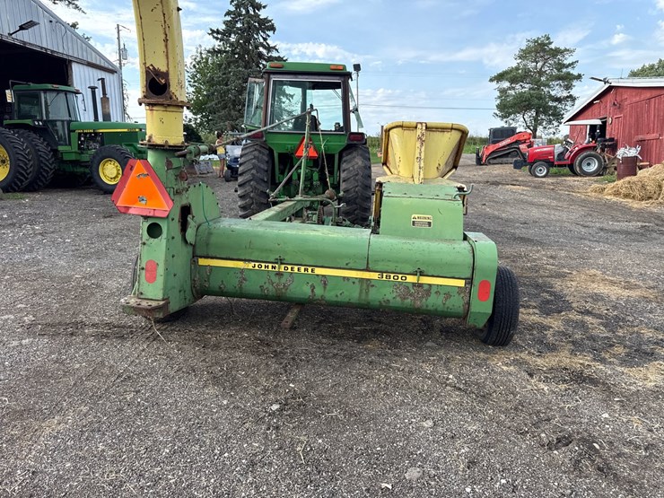 john-deere-3800-image-3