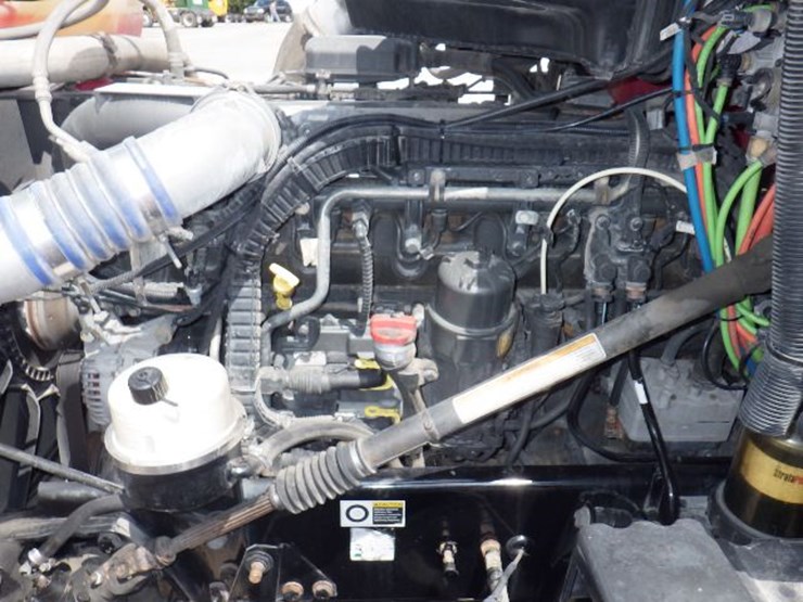 2019-kenworth-t680-image-27