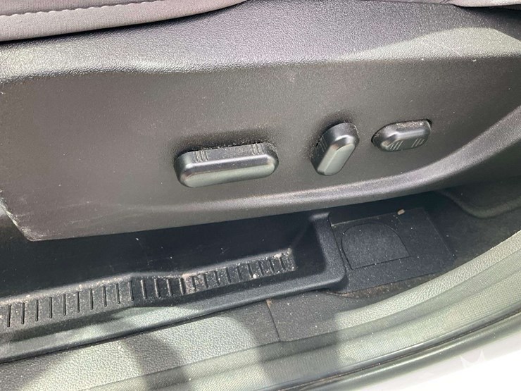 2018-ford-escape-image-11