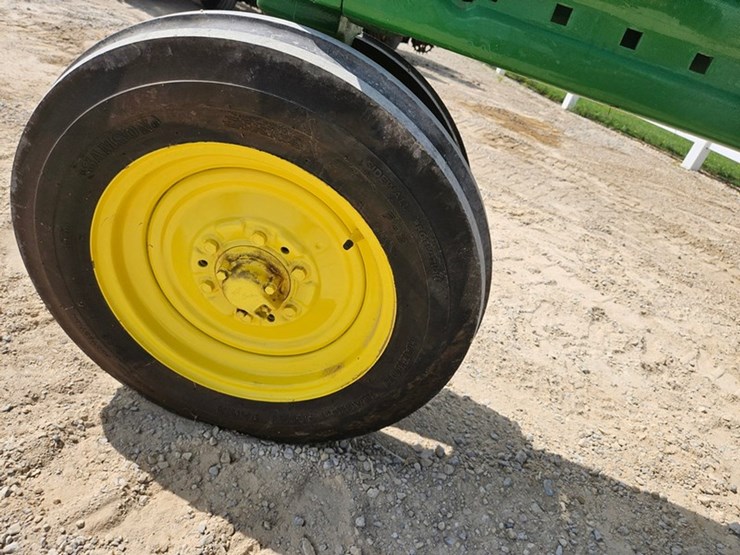 john-deere-b-image-50