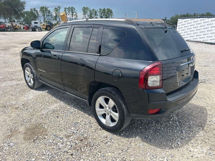 2016-jeep-compass-image-4