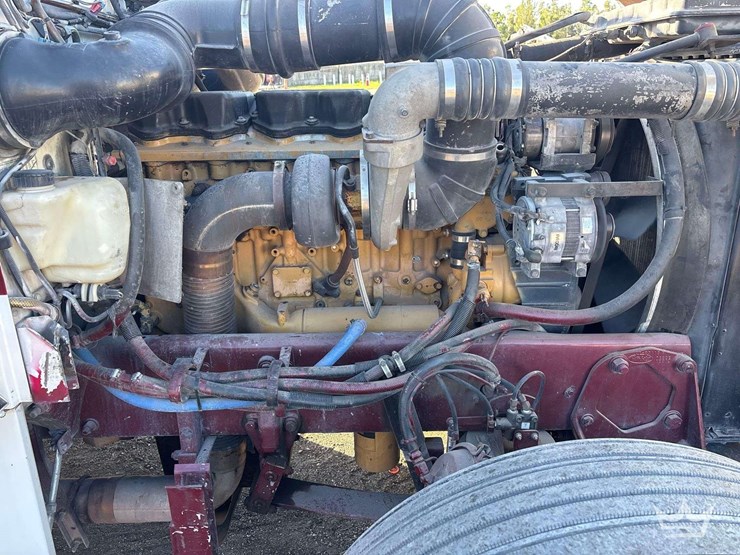2005-peterbilt-379-image-9