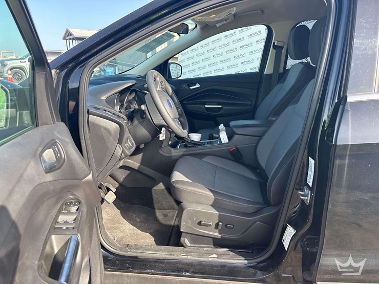 2017-ford-escape-image-13