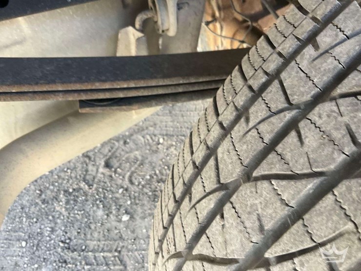 2016-ford-f150-image-35
