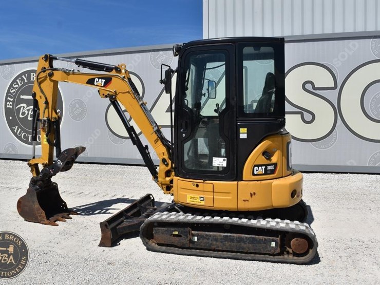 2019-caterpillar-303e-cr-image-4