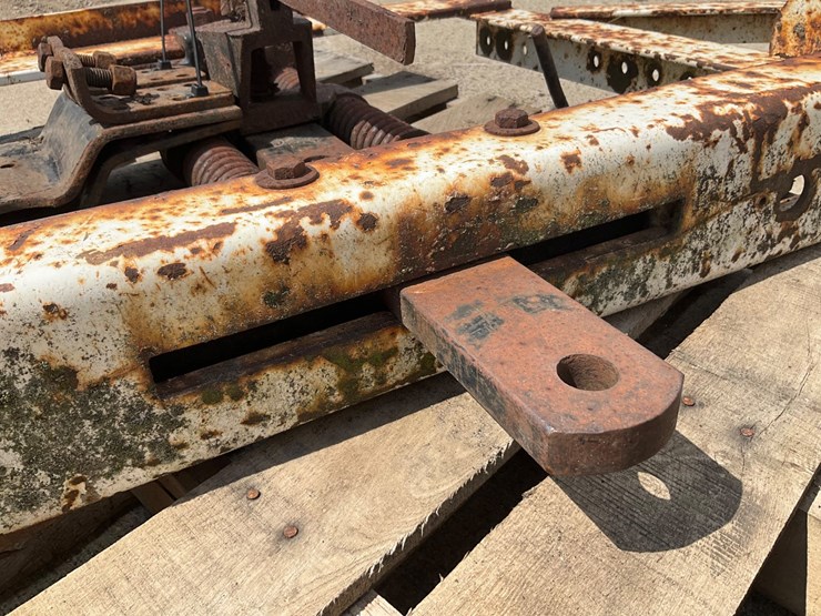 #5056-•-lincoln-10-ton-floor-jack-&-dmi-spring-loaded-pickup-bumper-image-22