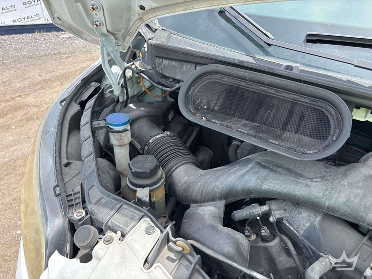 2017-ford-transit-image-8