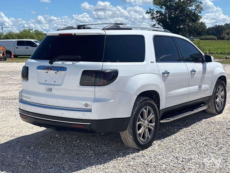 2016-gmc-acadia-image-4