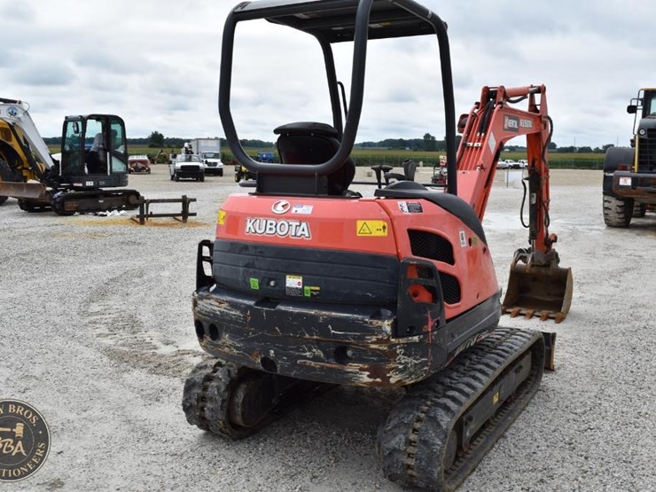 2020-kubota-kx71-3-image-14