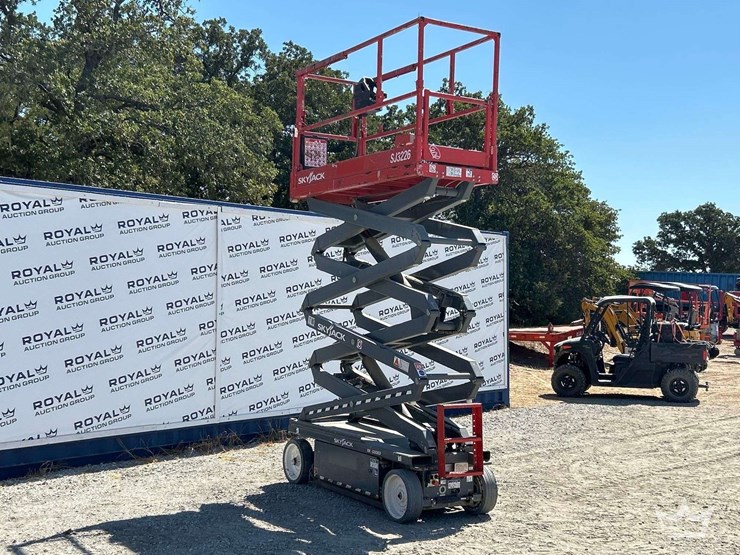 2021-skyjack-sj3226-26ft.-electric-scissor-lift-image-4