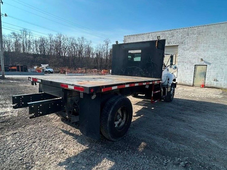 2001-gmc-7500-image-20