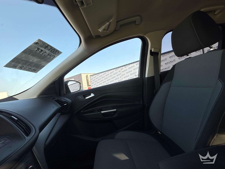 2017-ford-escape-image-17