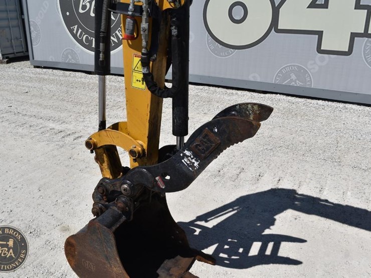 2019-caterpillar-303e-cr-image-19