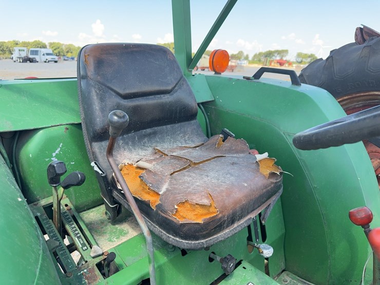 1992-john-deere-1070-image-29